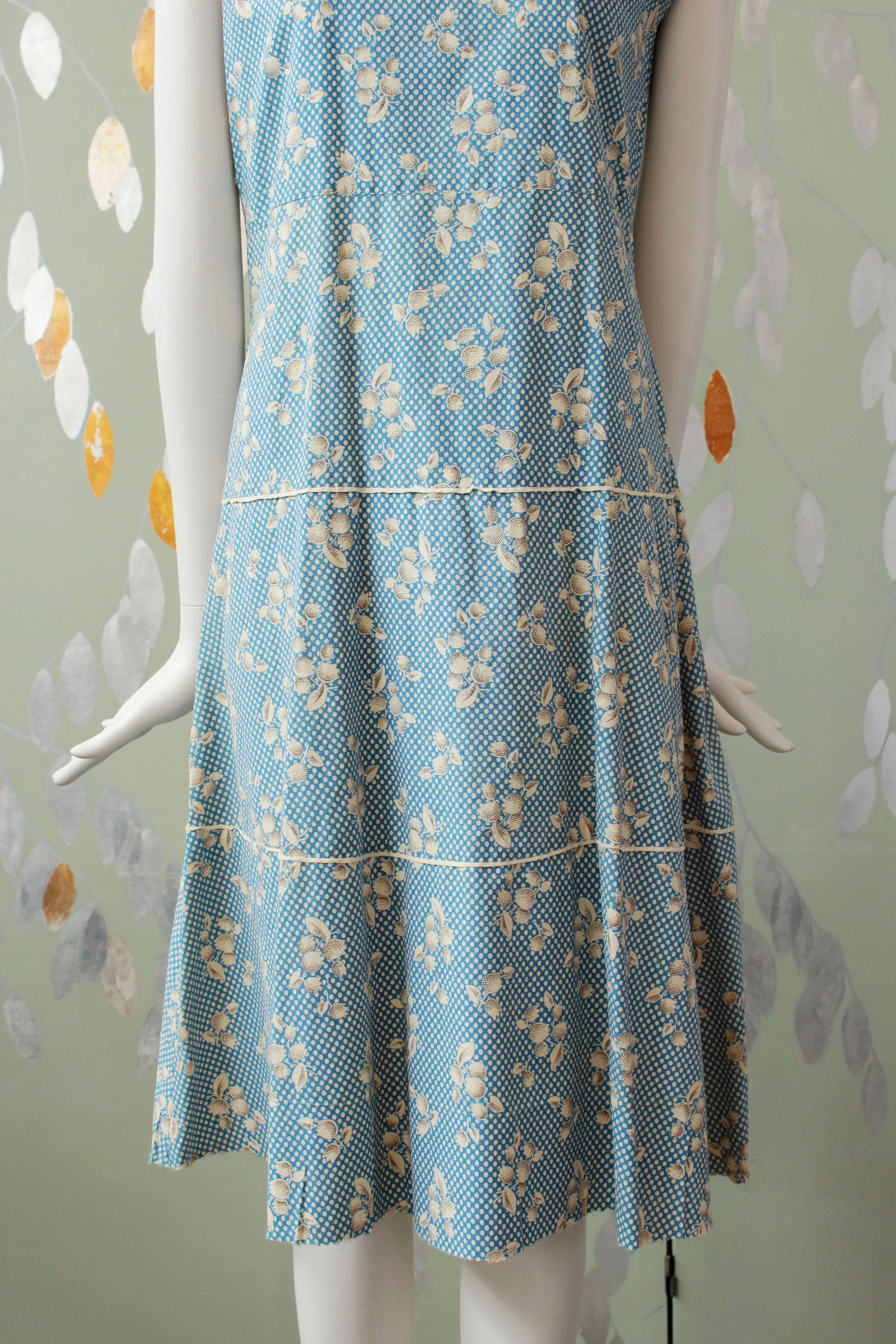 1920s Sleeveless Polka Dot Floral Dress, Daytime Flapper Dress