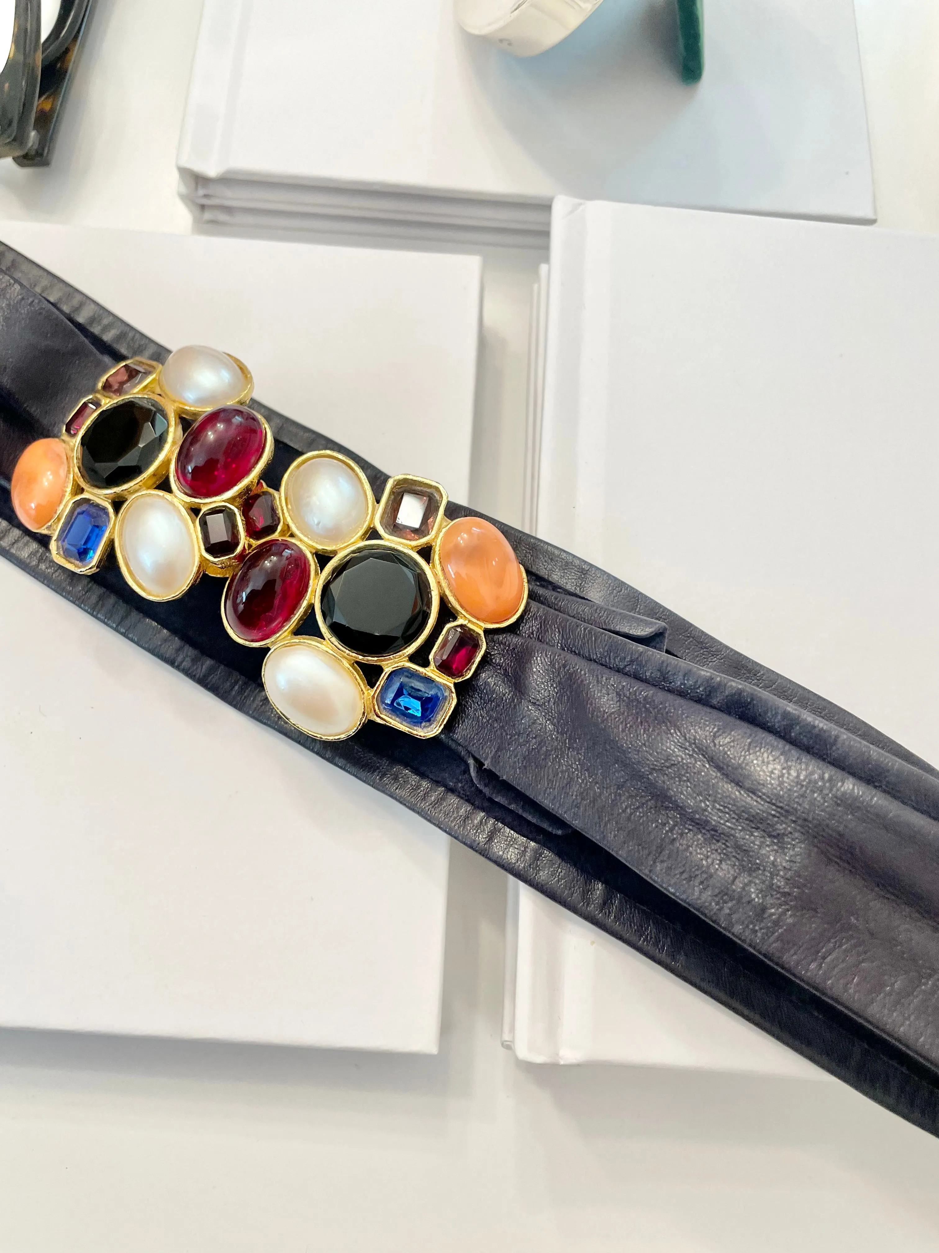 A stunning 1970's belt... colorful, and classy!