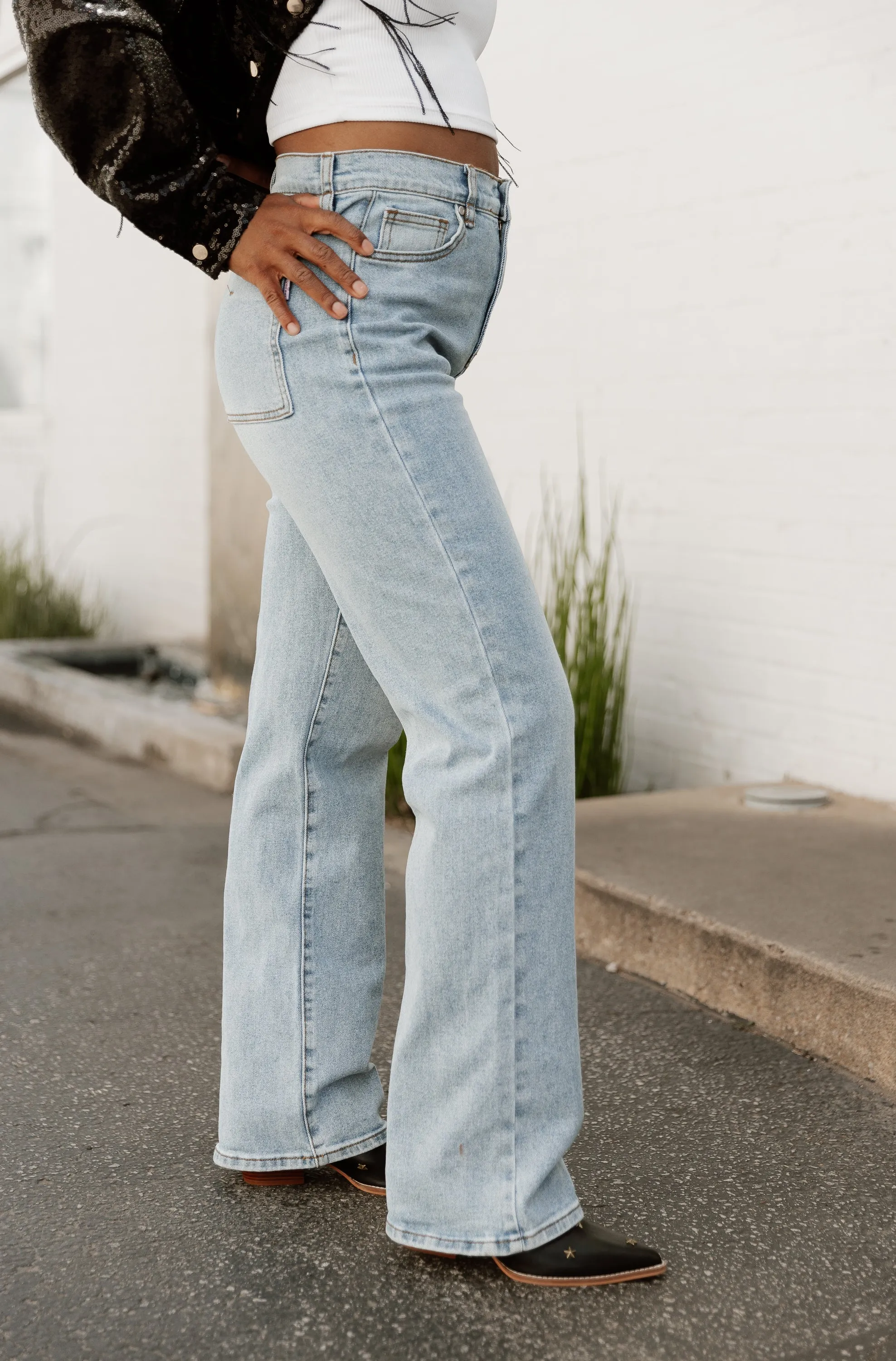 BELTED BELLE DENIM JEANS