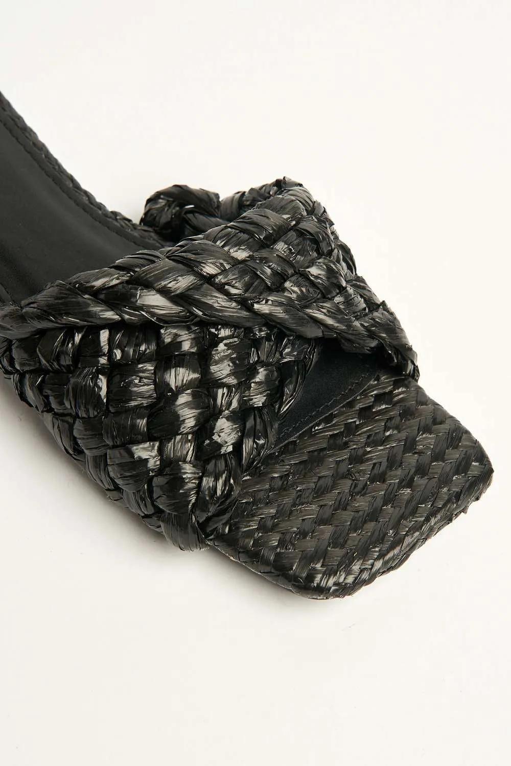 Solya Plaited Raffia Sliders in Black